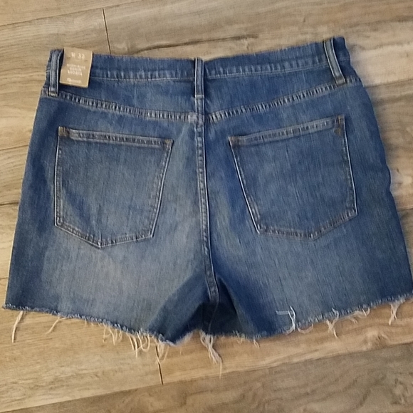 Madewell High-Rise Denim Shorts - Picture 7 of 8